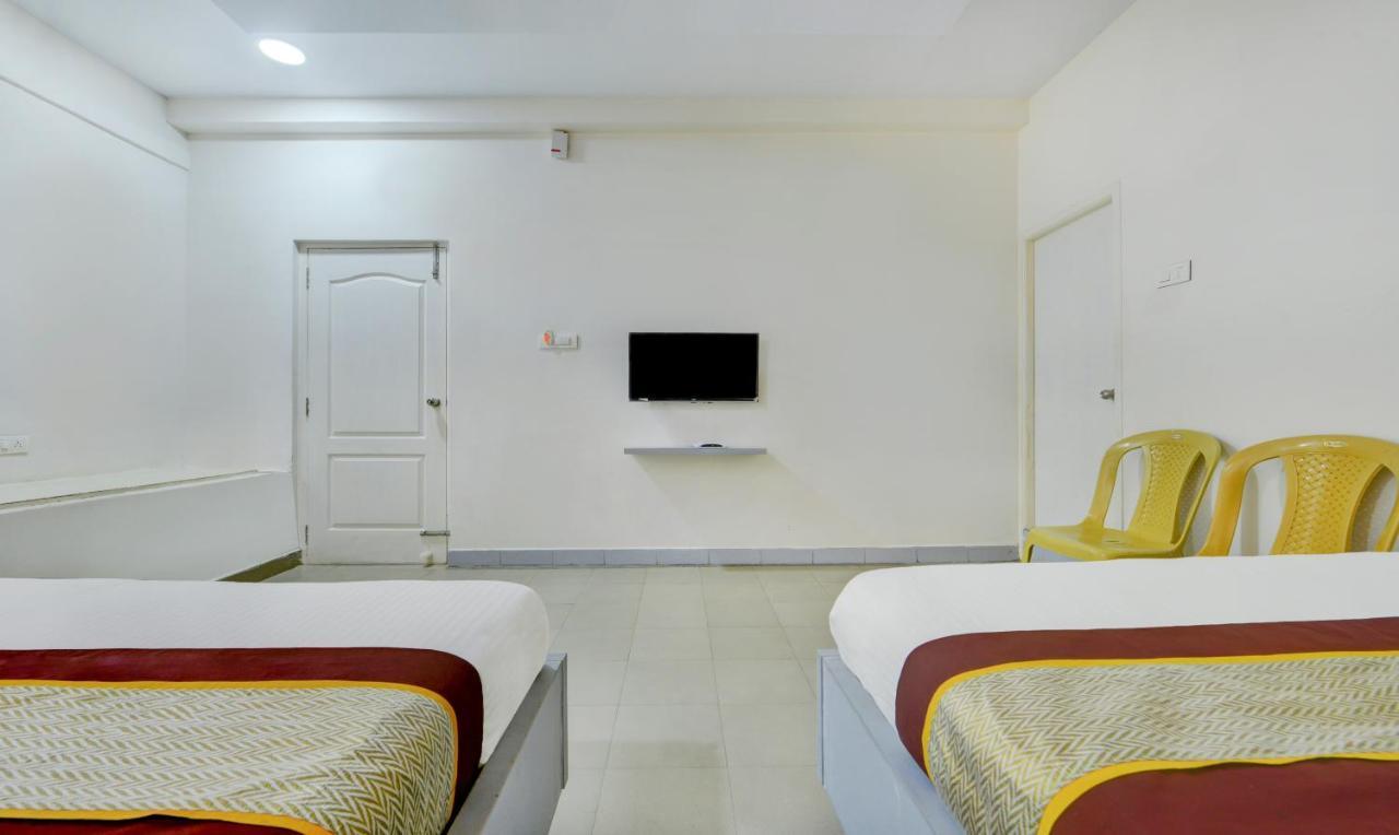 Salbala Inn - Near Alrport Csennai Kültér fotó